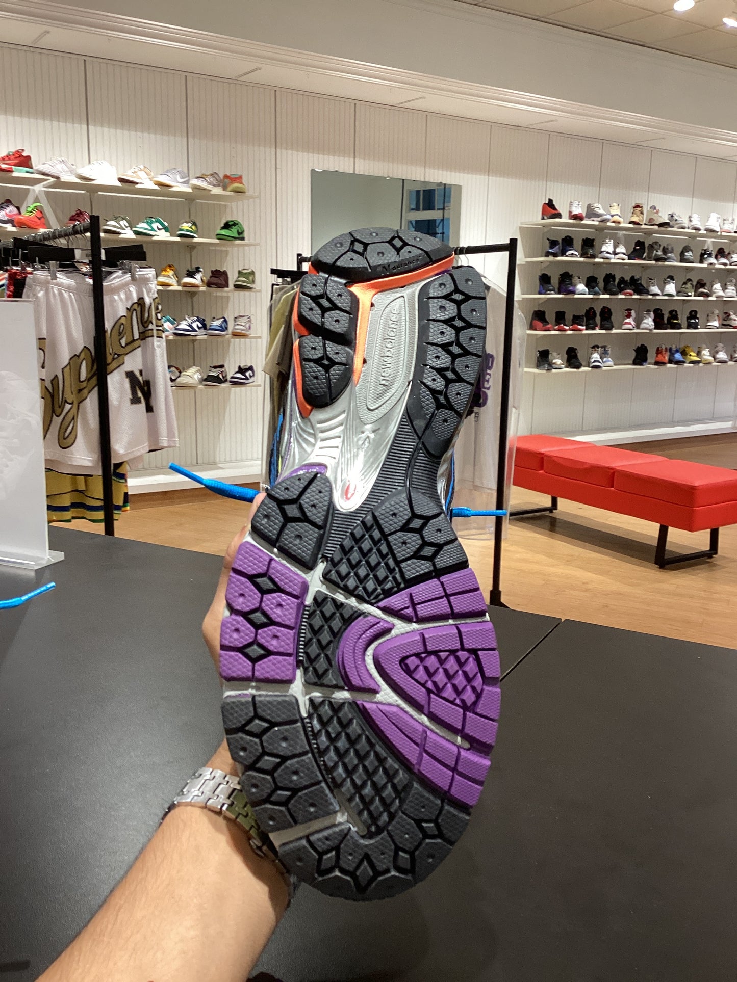 2024 New Balance 1906R 'Starry Nights'
DTLR Exclusive(PREOWNED)