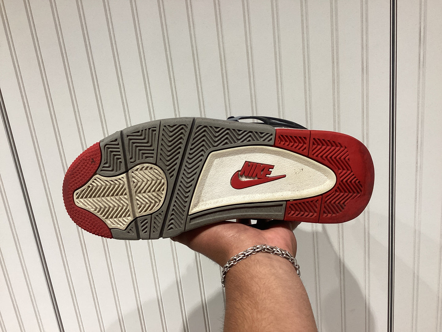 Air Jordan 4 Retro Bred
Reimagined (PRE-OWNED)