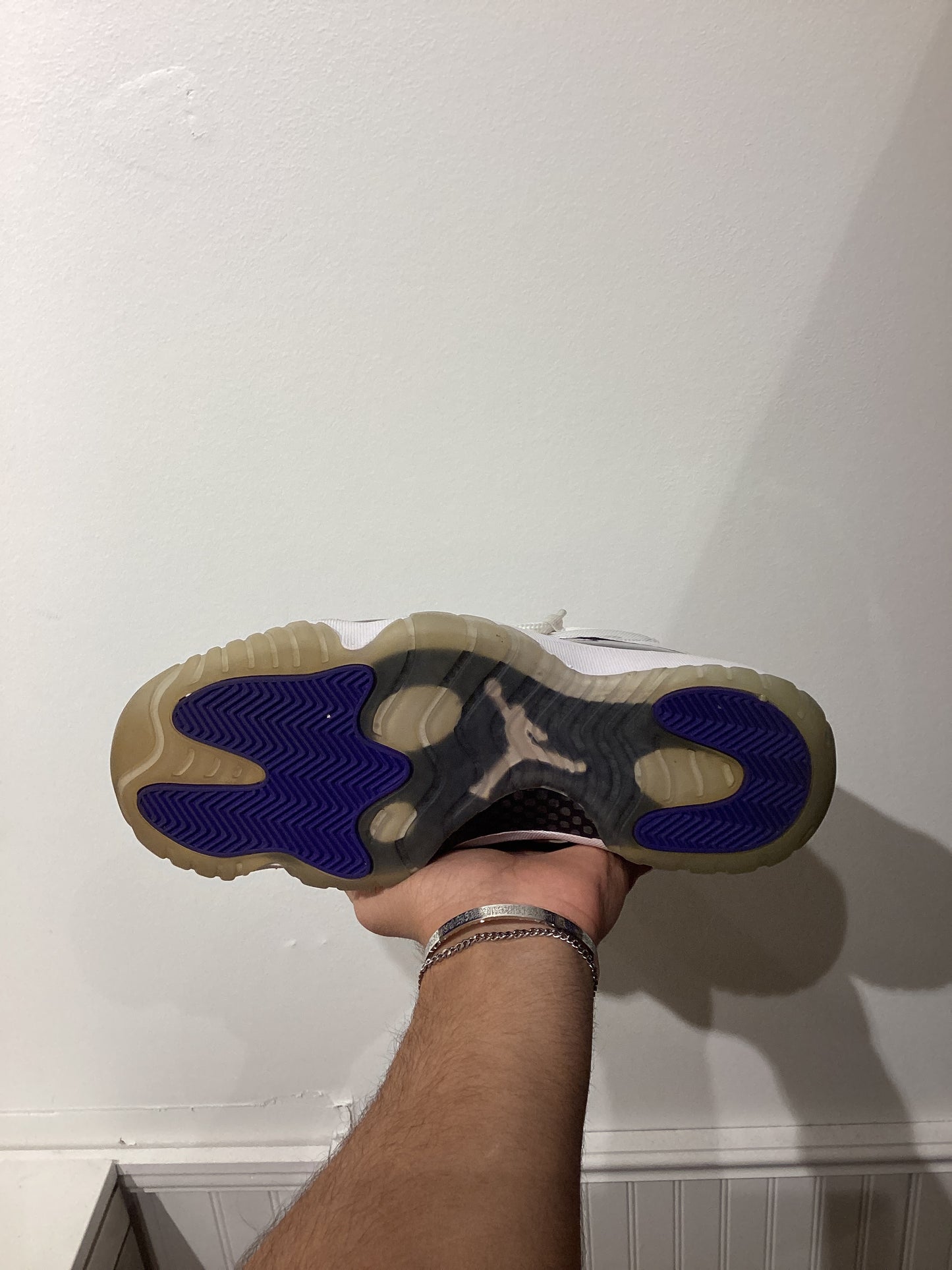 Air Jordan 11 Retro Concord 2018 (PRE-OWNED)