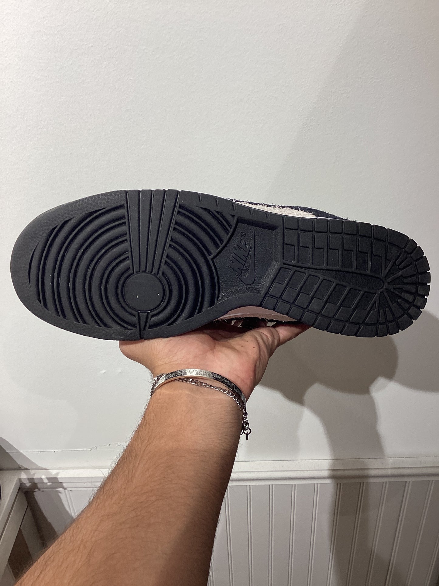 Nike Dunk Low SE Panda-Monium
Pack Black Suede (PRE-OWNED)