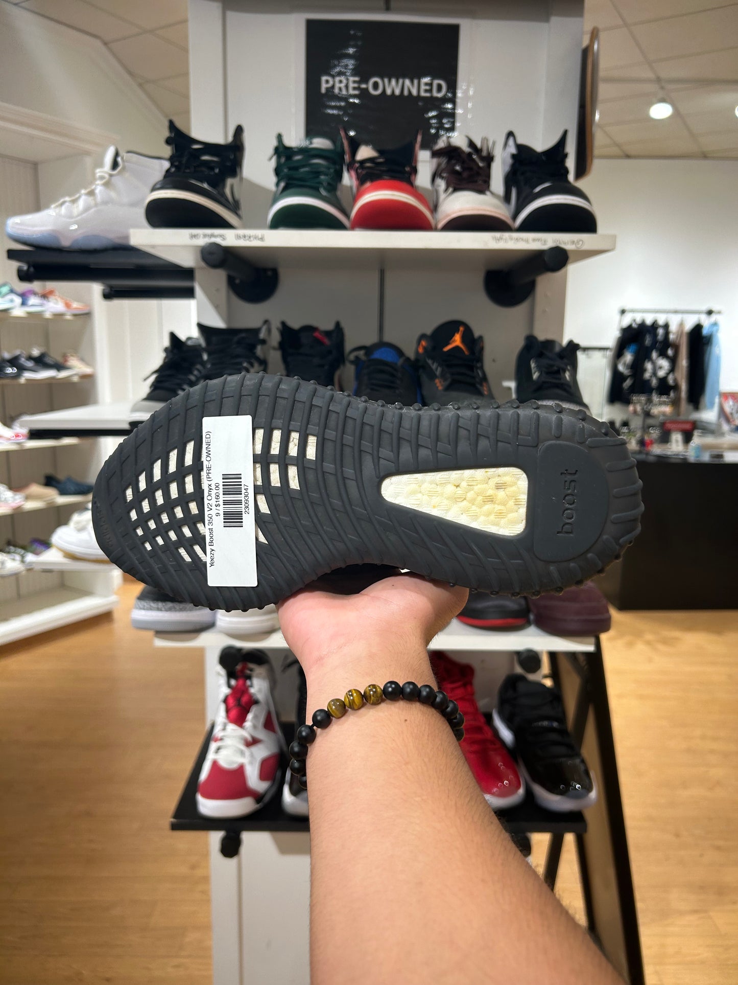 Yeezy Boost 350 V2 Onyx (PRE-OWNED)