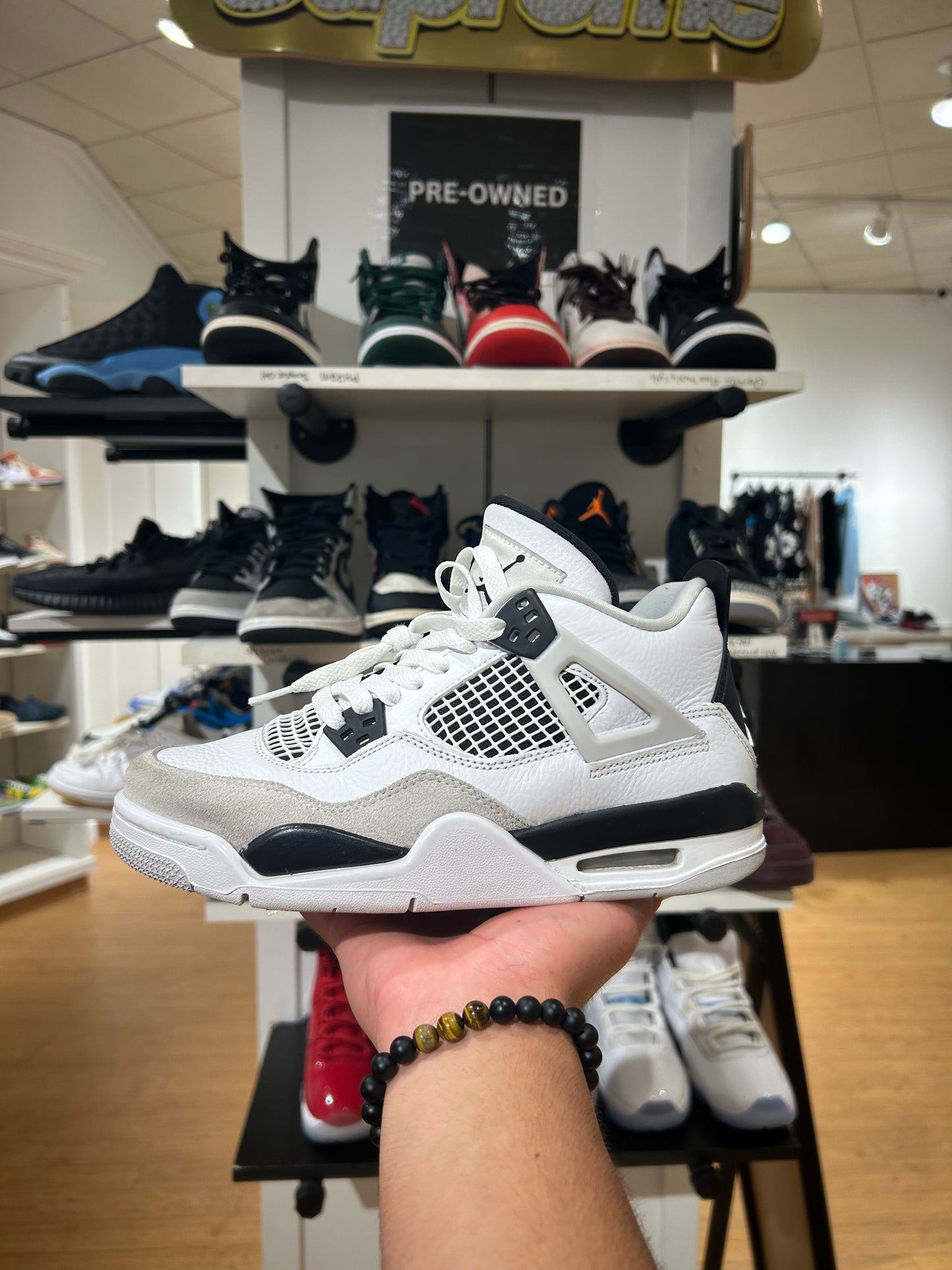 Air Jordan 4 Retro GS Military
Black (PRE-OWNED)