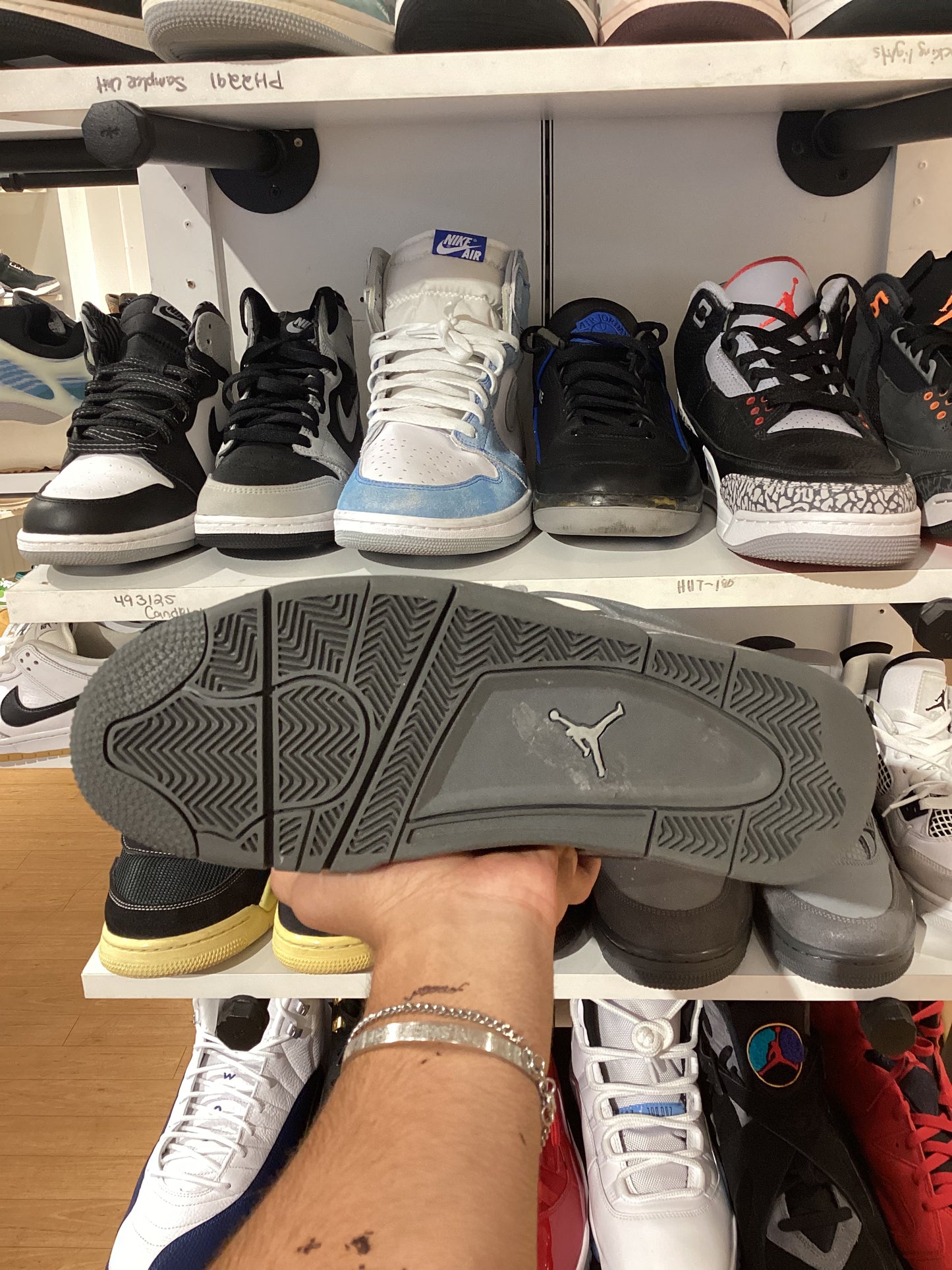 Jordan 4 Wet Cement (PRE-OWNED)