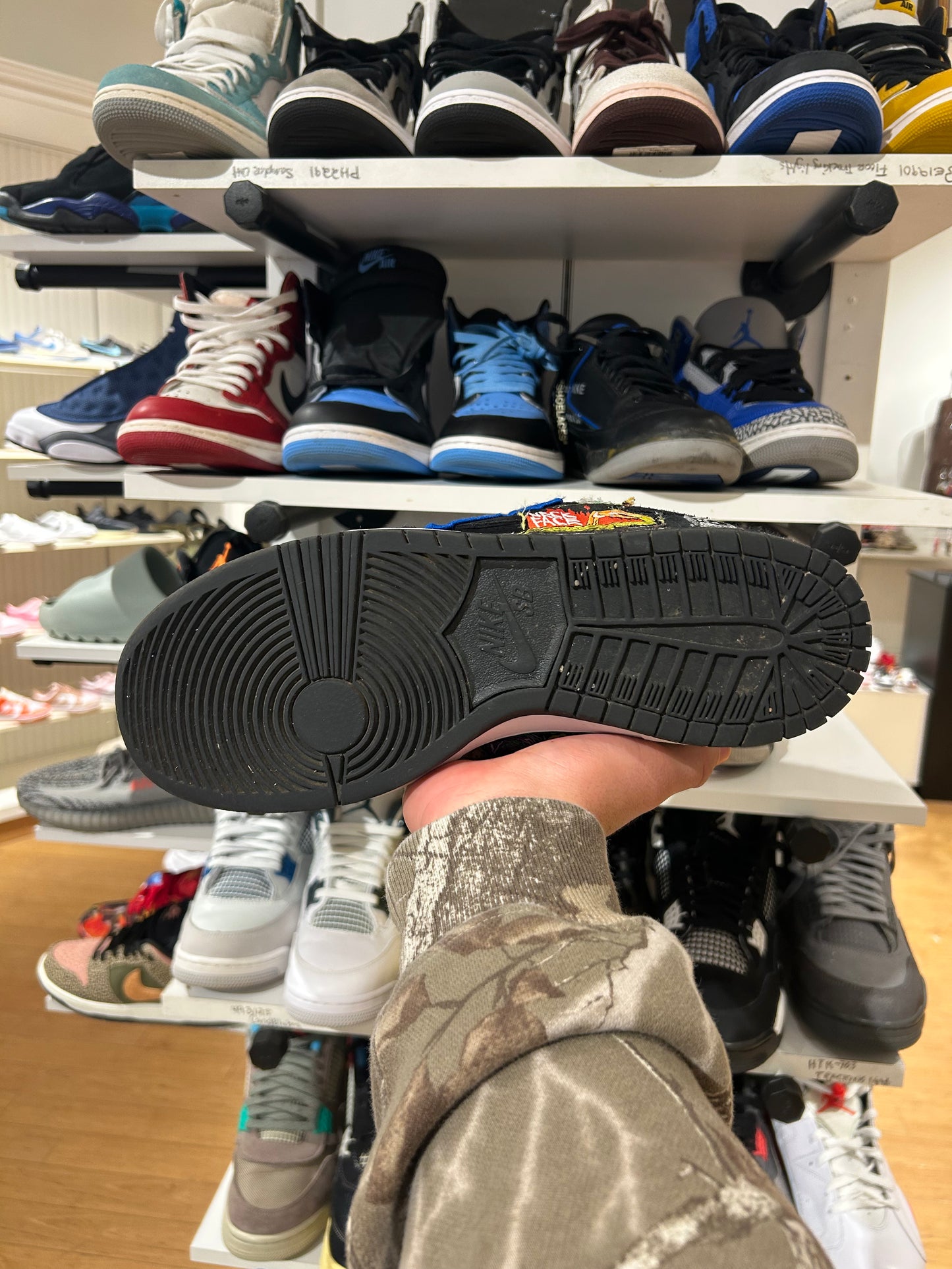 Dunk Low SB Pro Neckface (PRE-OWNED)