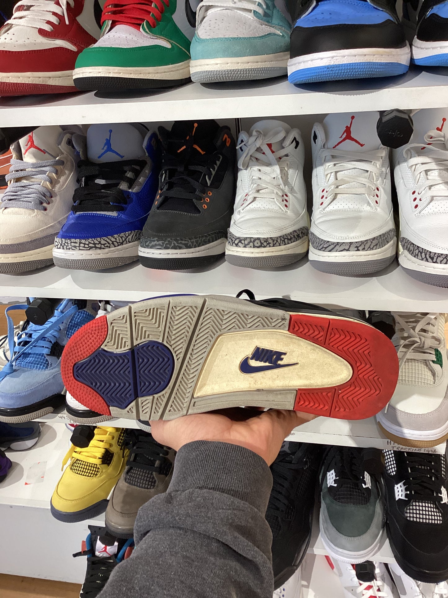 Air Jordan 4 Retro Rare Air - White
Lettering (PRE-OWNED)