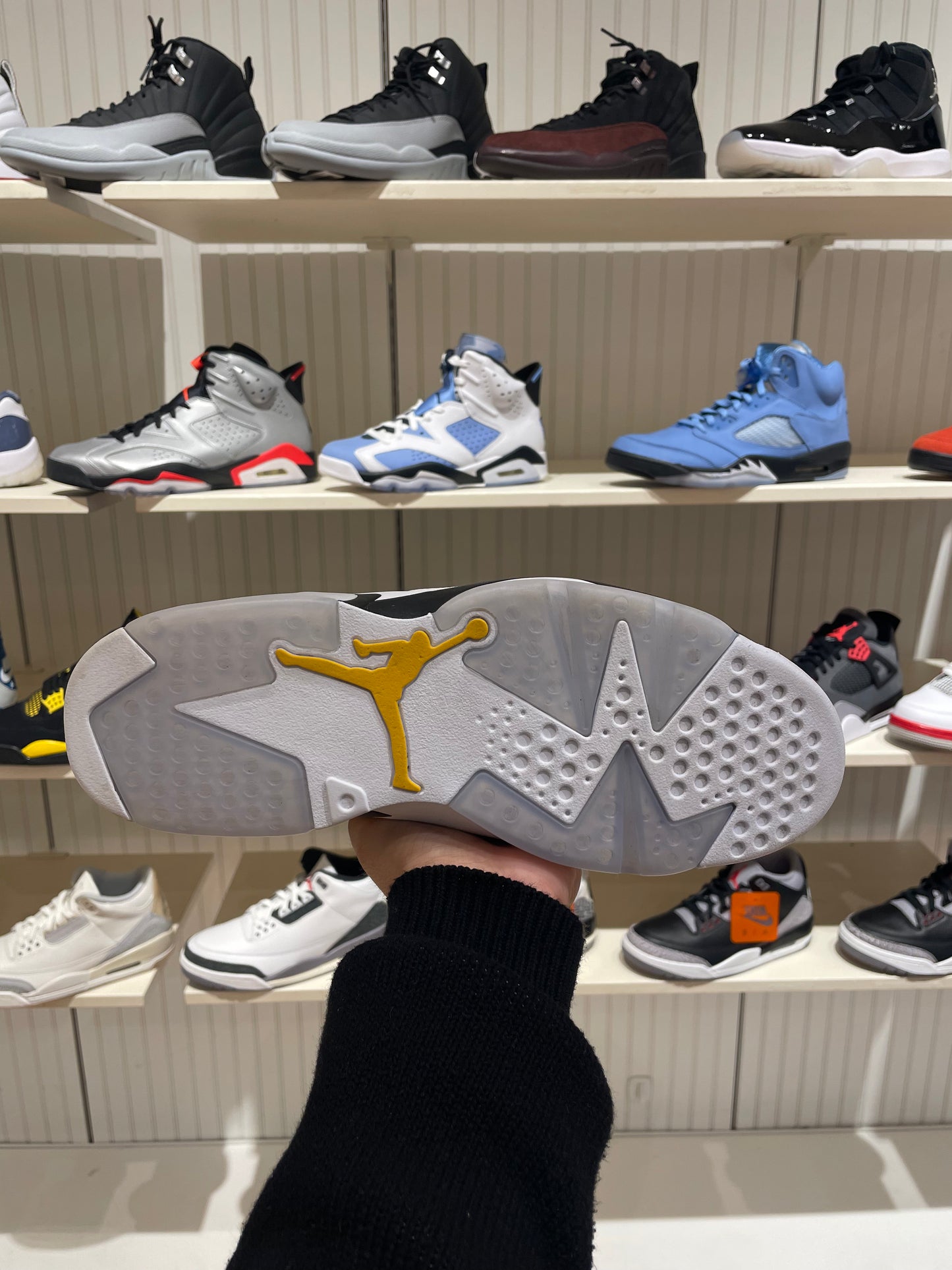 Jordan 6 Yellow Ochre (PRE-OWNED)