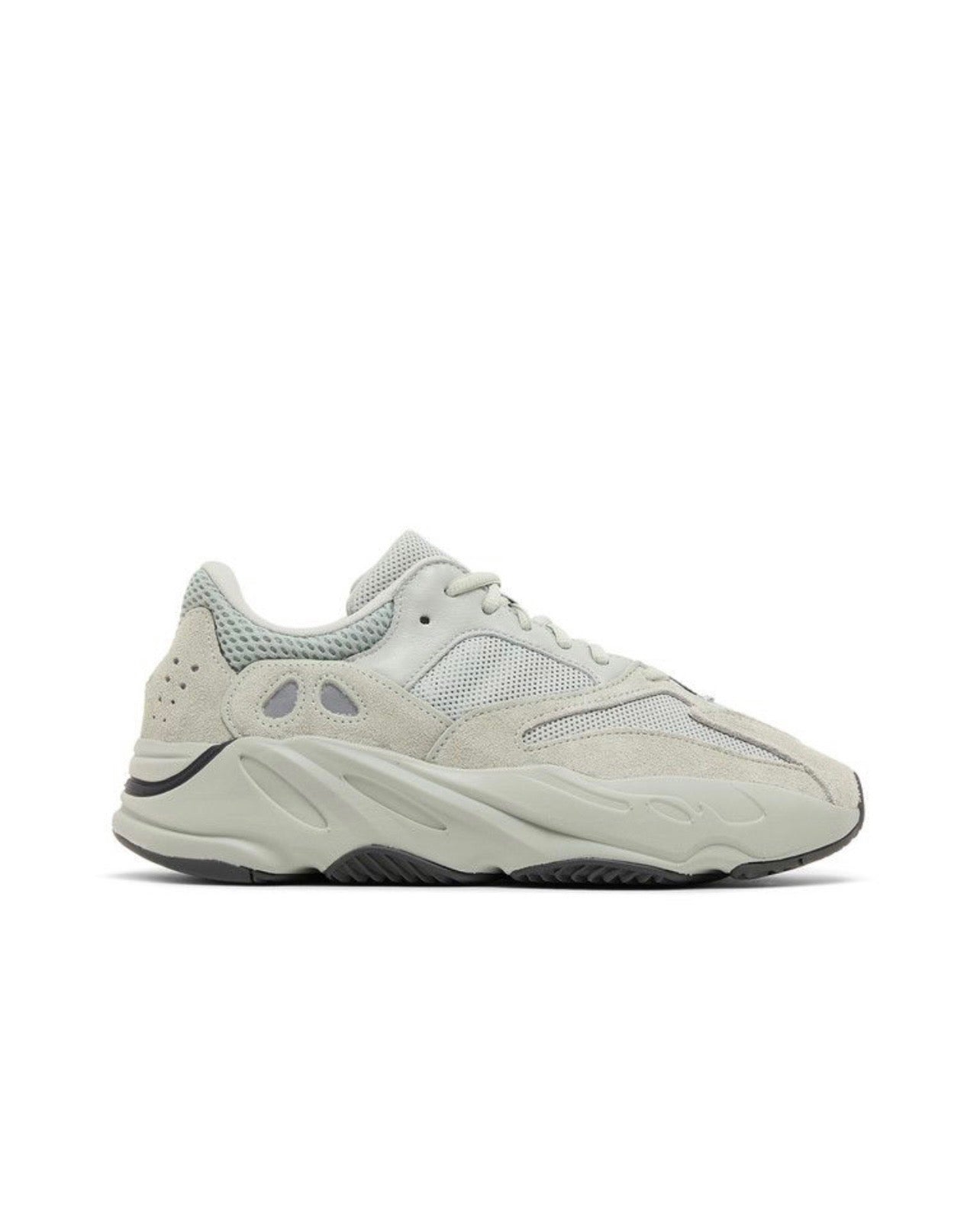 Yeezy 700 Salt (PREOWNED)