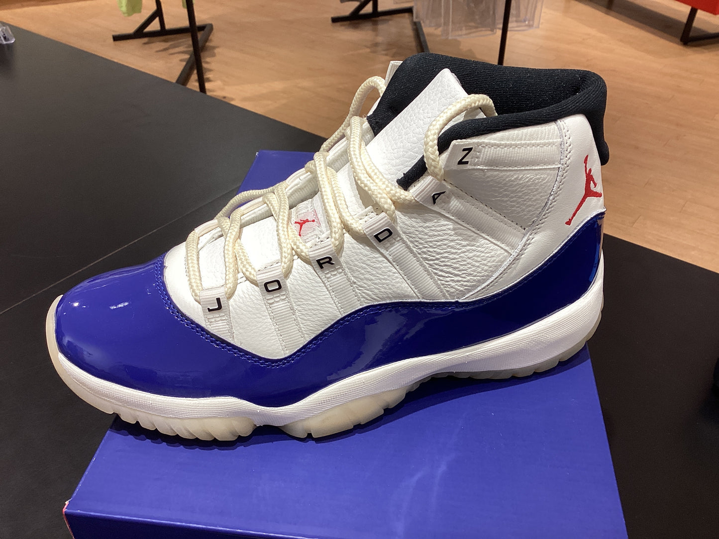 Jordan 11 Rare Air(PRE-OWNED)