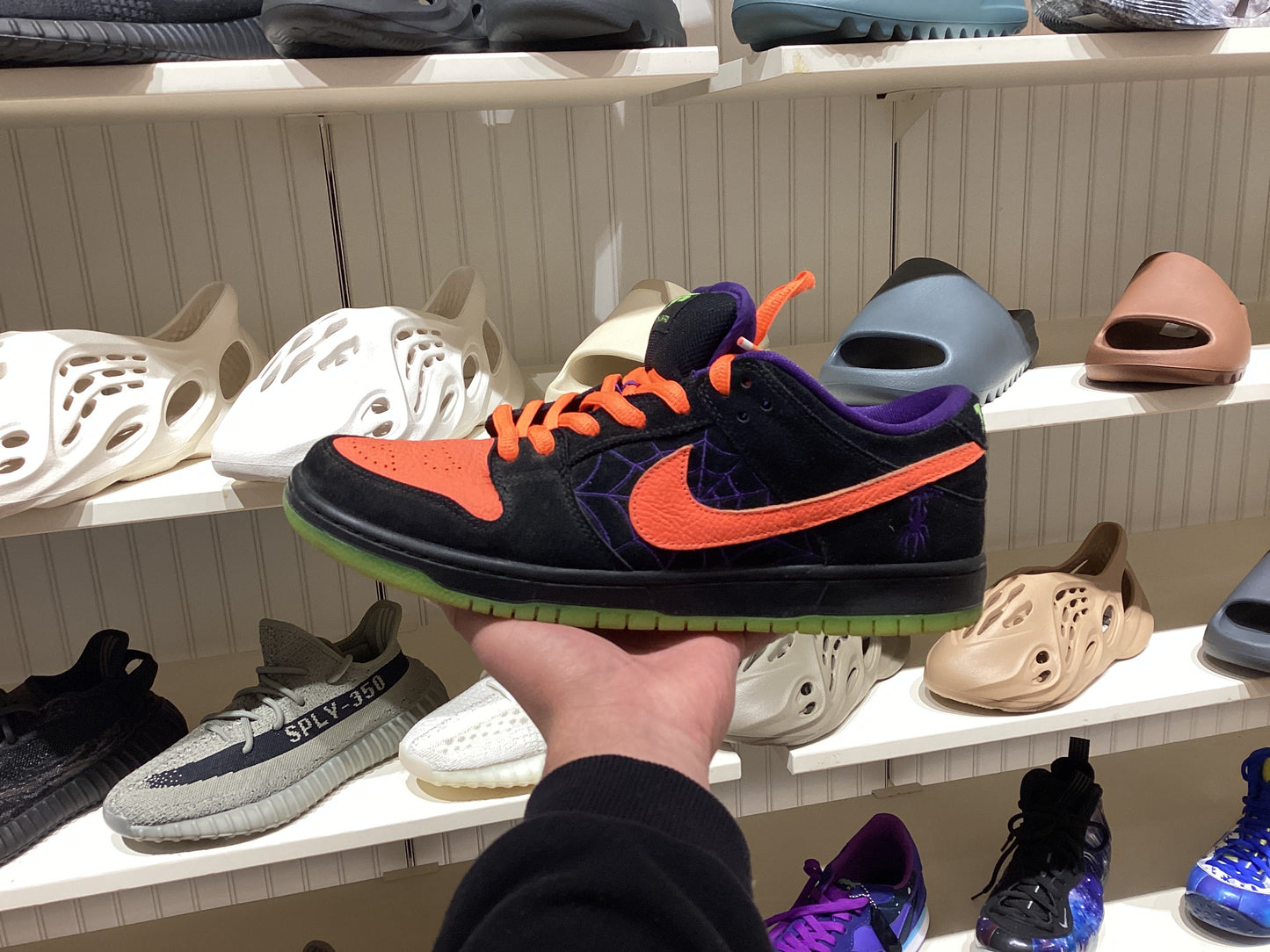 Nike Dunk Low SB Night of
Mischief (PRE-OWNED)