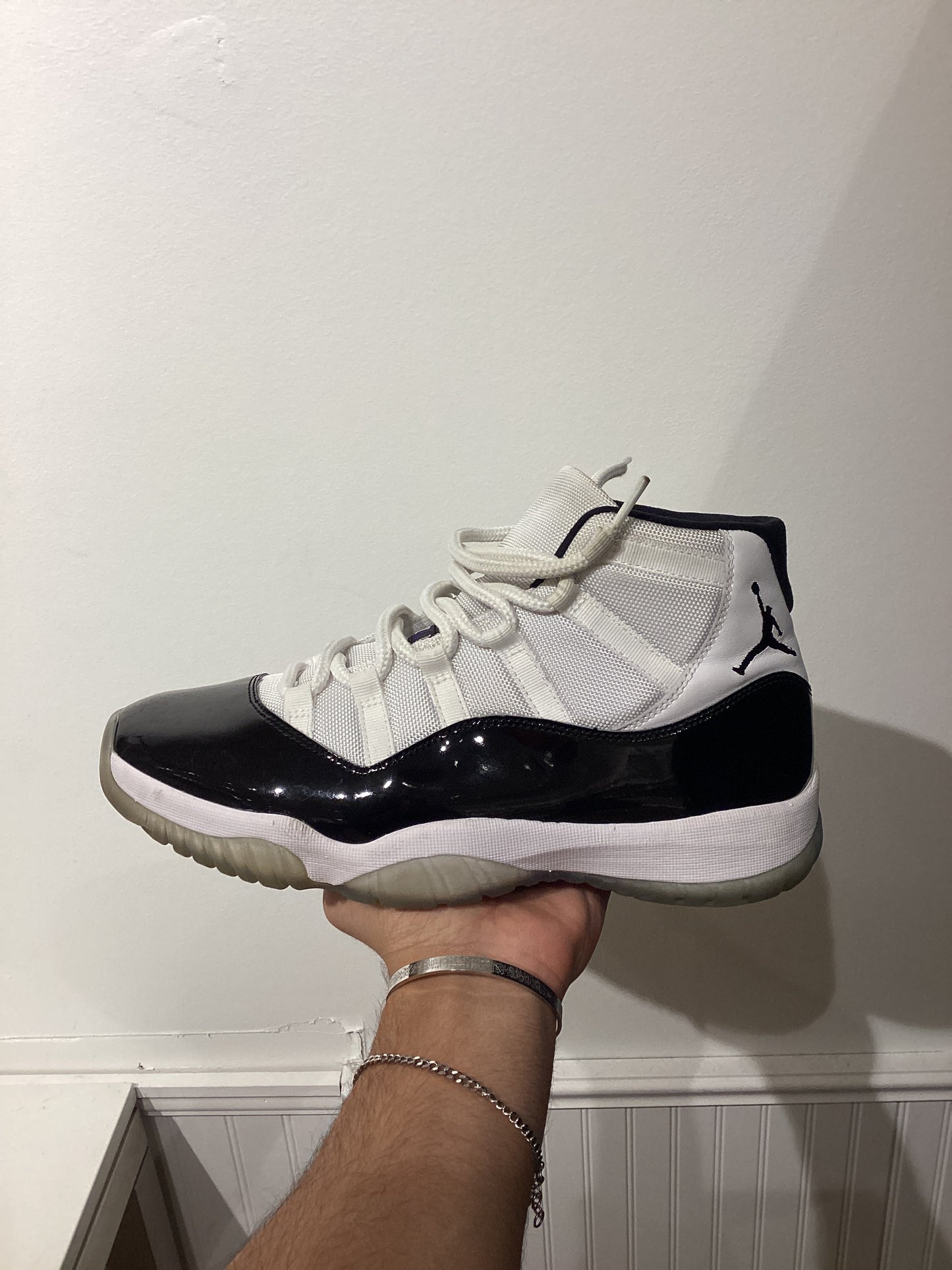 Air Jordan 11 Retro Concord 2018 (PRE-OWNED)