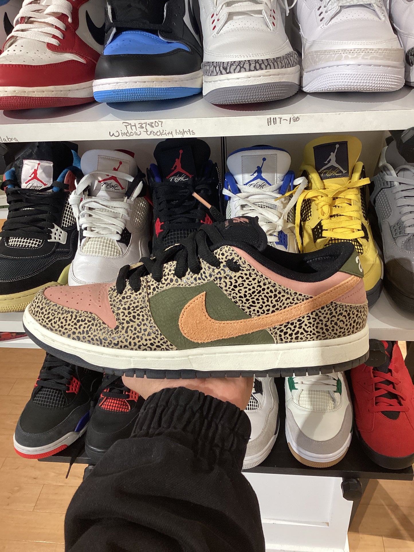 Arts-Rec x Nike Dunk Low SB For
Recreational Use (PRE-OWNED)