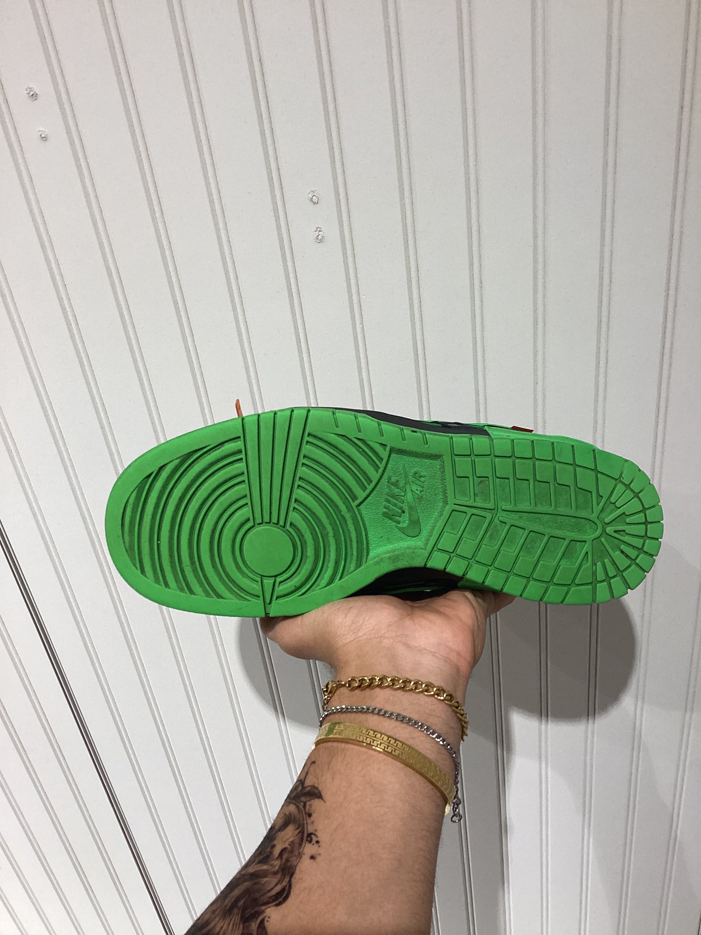 Nike Off-White x Air Rubber Dunk
Green Strike (PRE-OWNED)