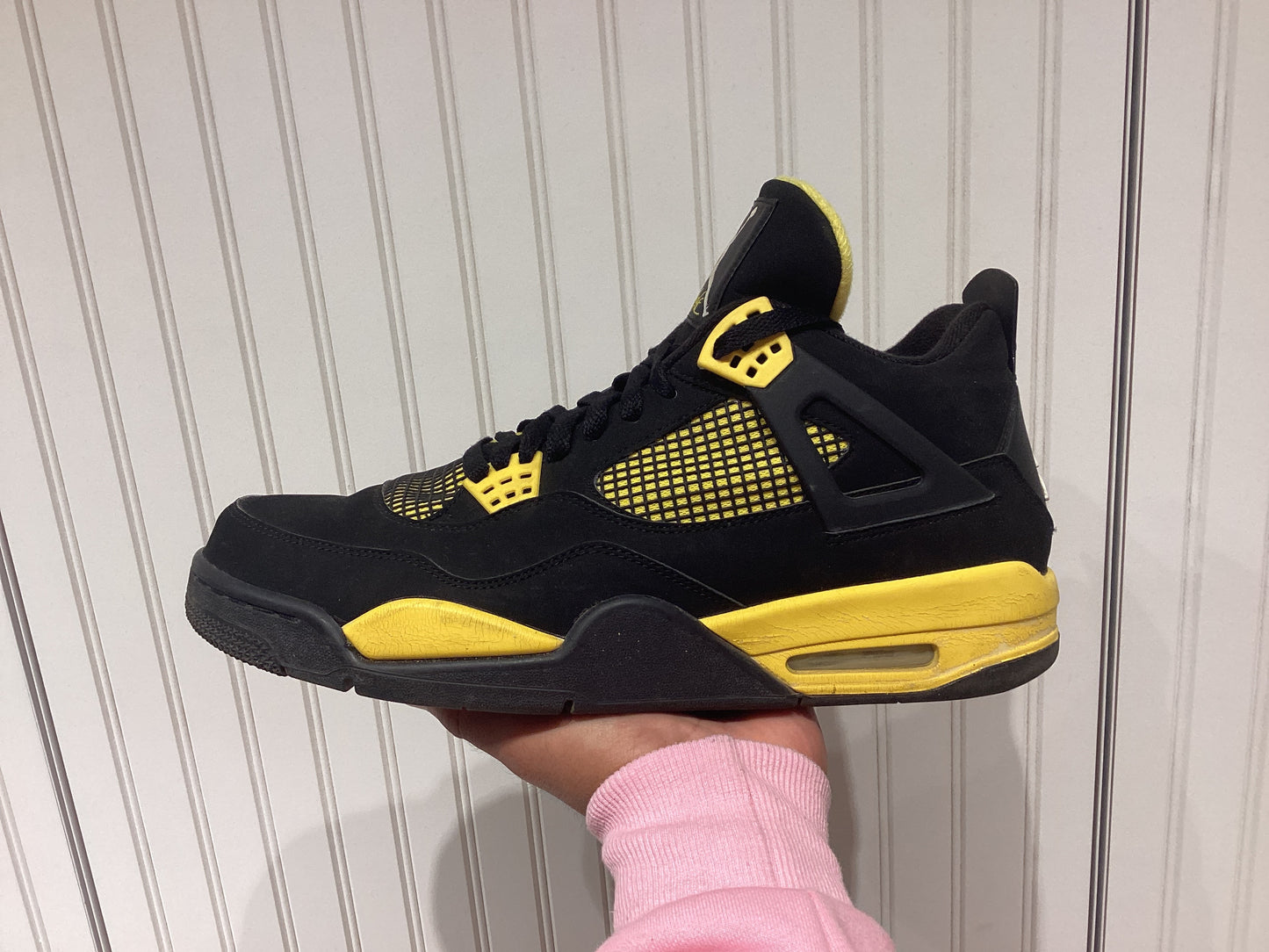 Air Jordan 4 Retro Thunder 2012 (PRE-OWNED)