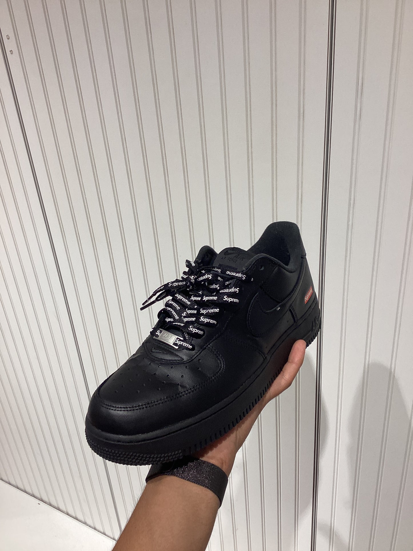Supreme x Nike Air Force 1 Low
Box Logo Black (PRE-OWNED)