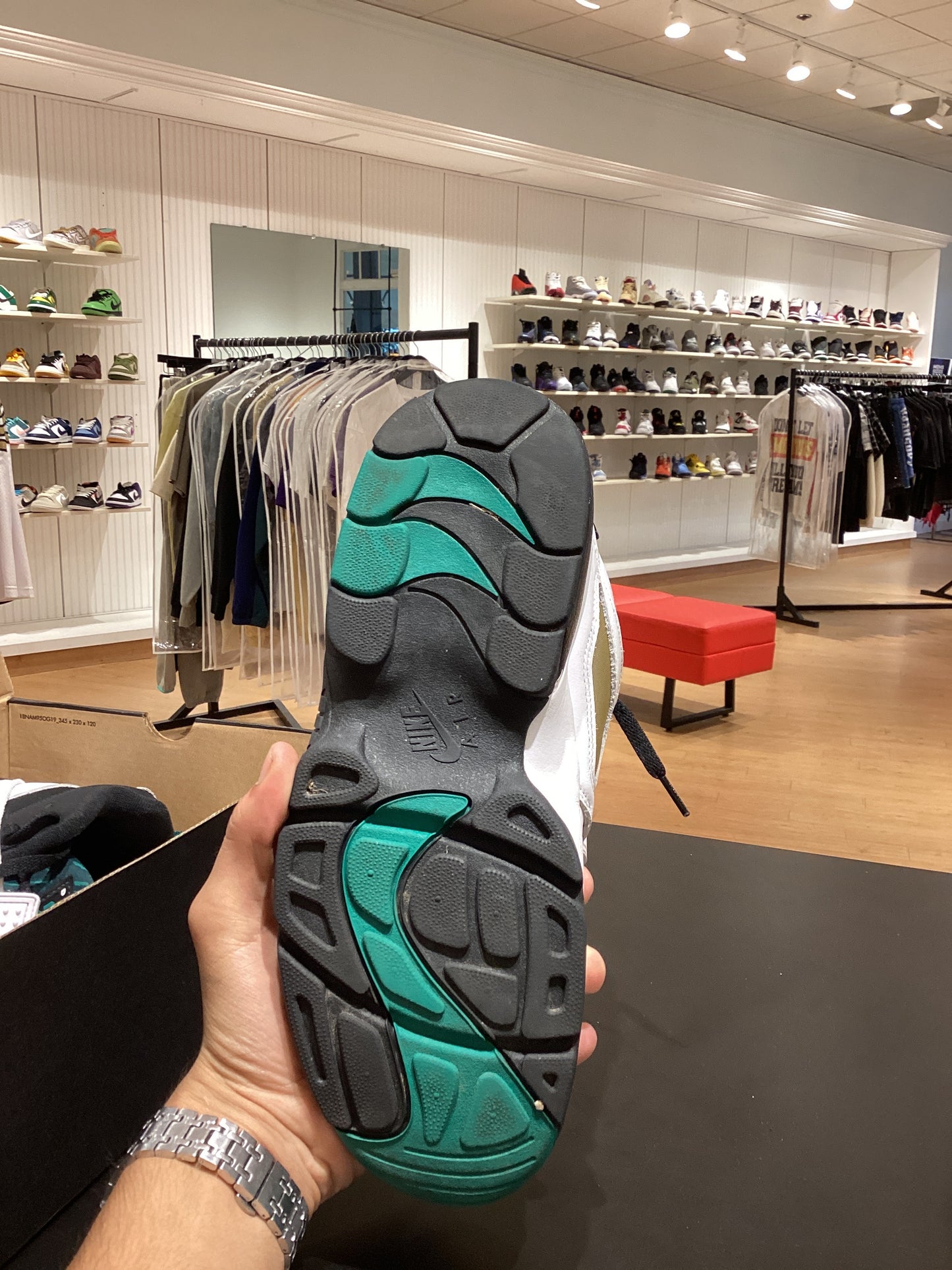 Nike Air Diamond Turf 'Emerald'
2025