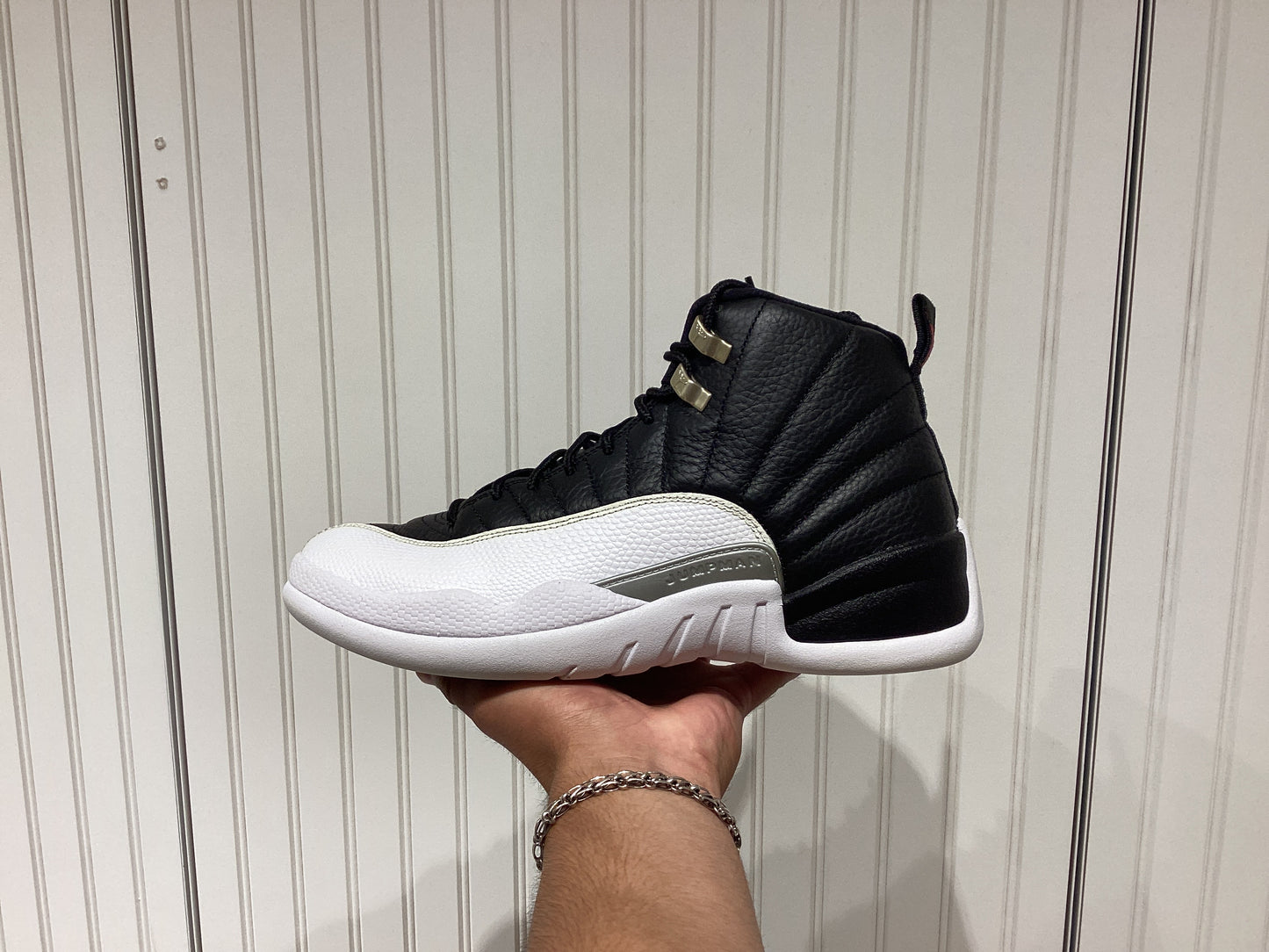 Jordan 12 Playoff (WORN-ONCE)