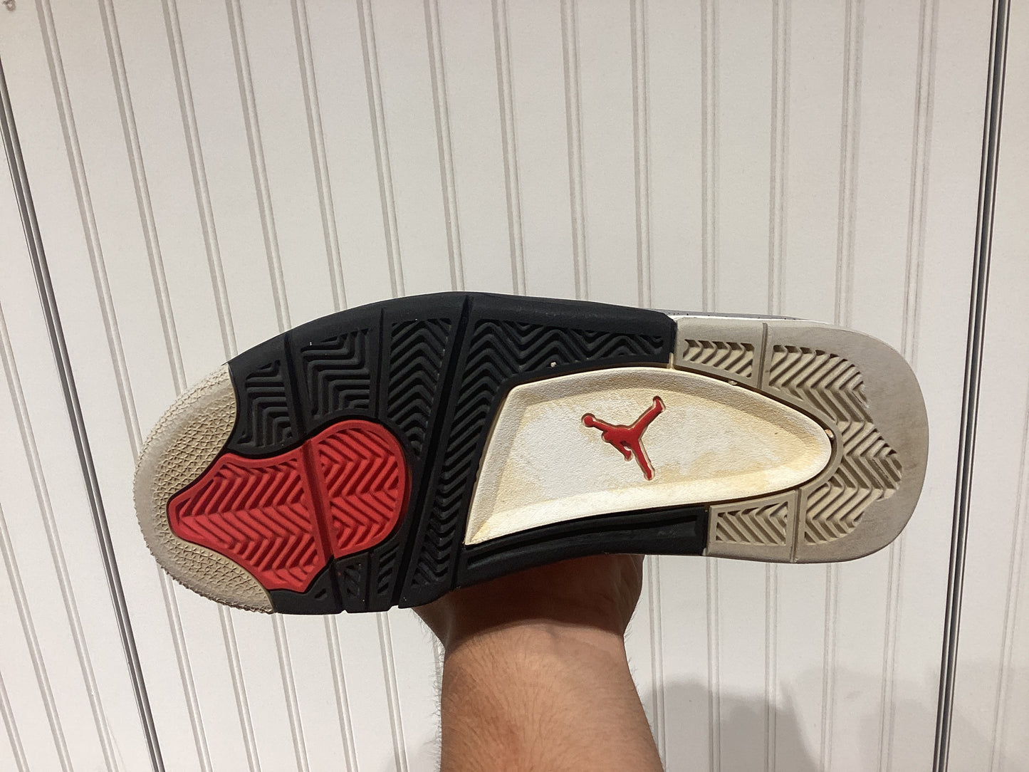 Air Jordan 4 Retro OG GS White
Cement 2025 (PRE-OWNED)