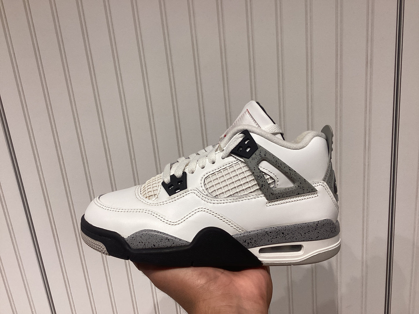 Air Jordan 4 Retro OG GS White
Cement 2025 (PRE-OWNED)