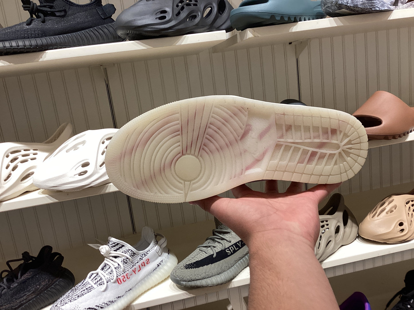 Air Jordan 1 High Retro OG Sail
Elephant Print (PRE-OWNED)