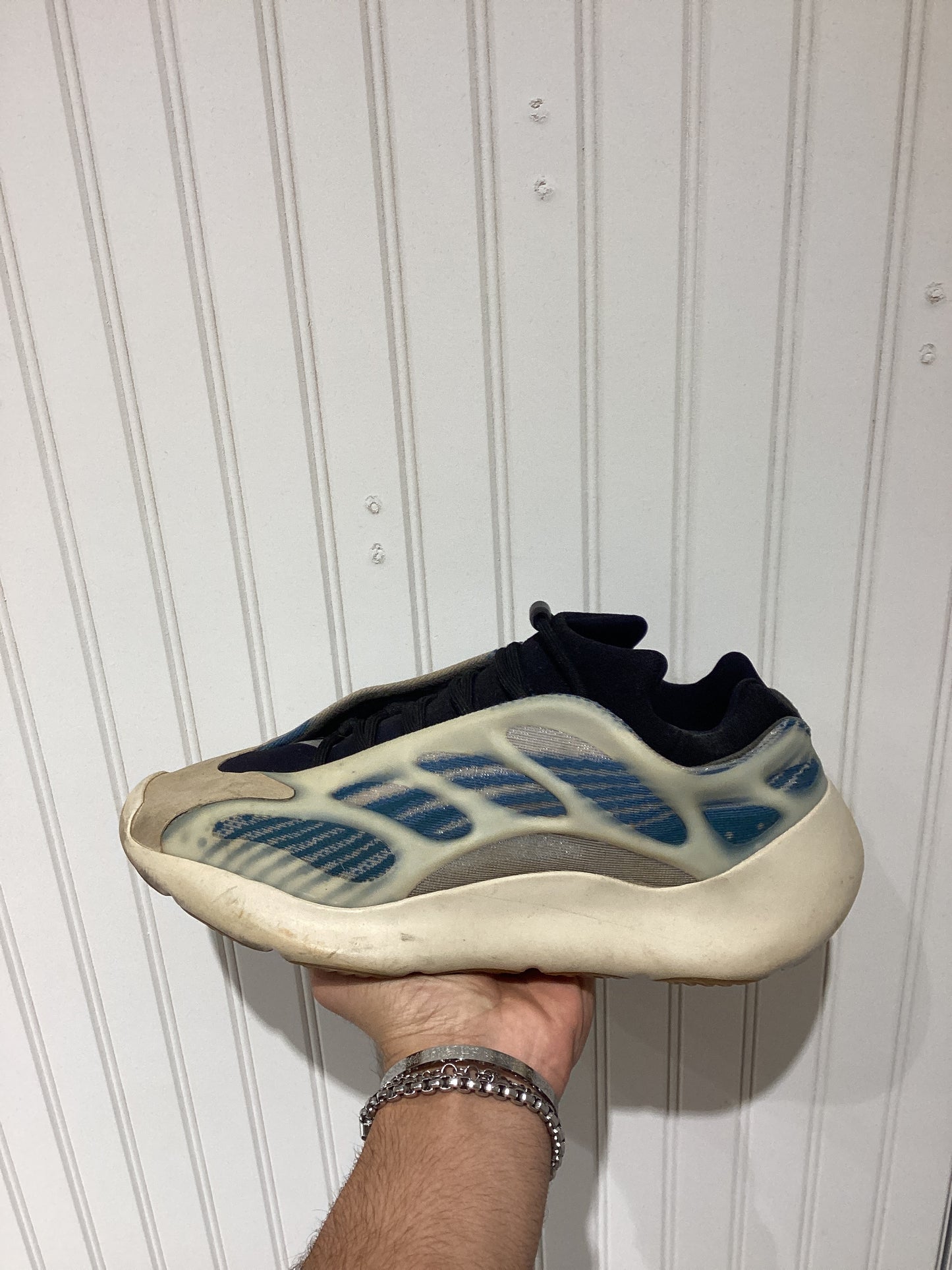 Yeezy 700 V3 Kyanite (PRE-OWNED)
