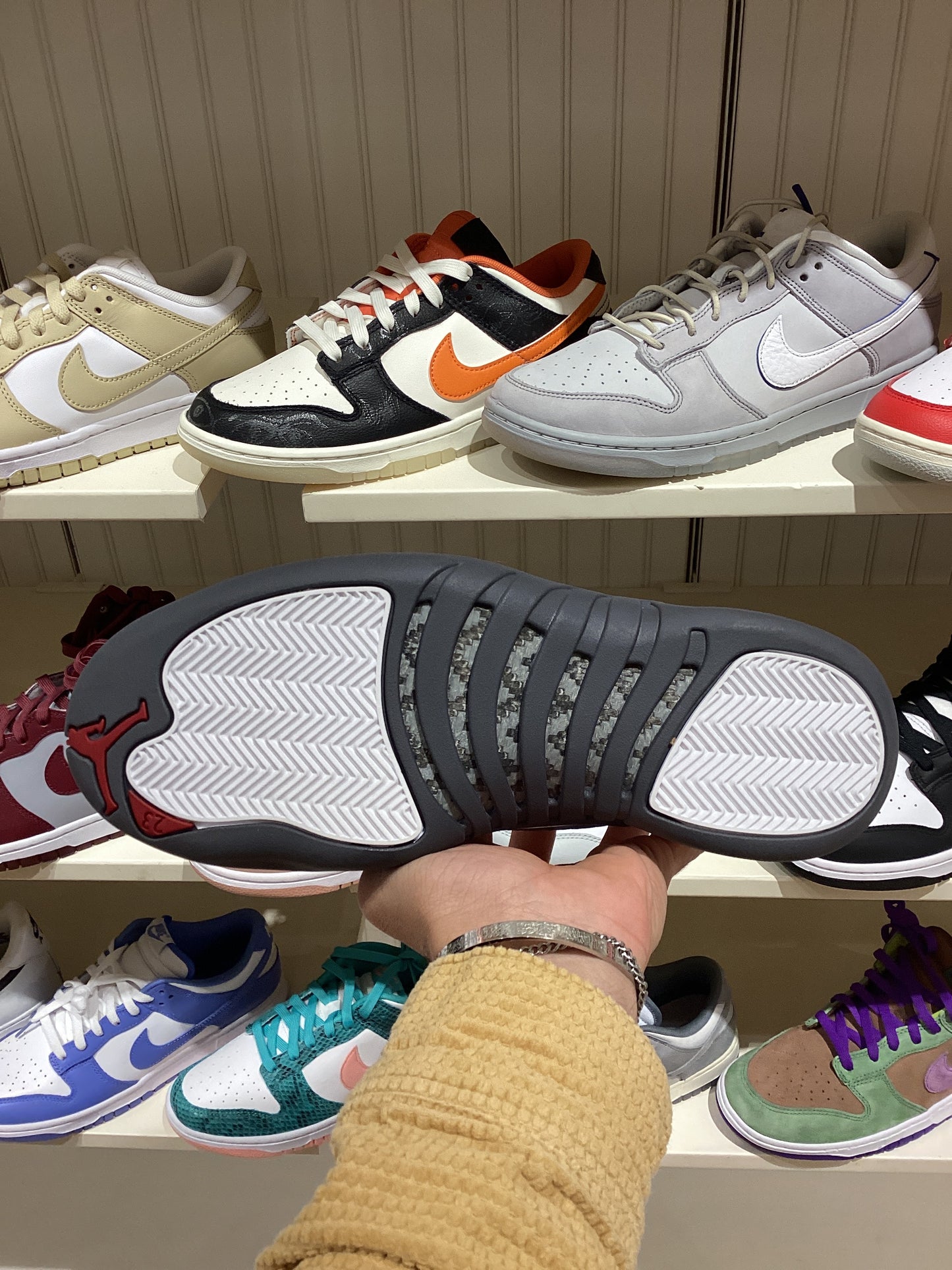 Air Jordan 12 Retro Dark Grey (PRE-OWNED)