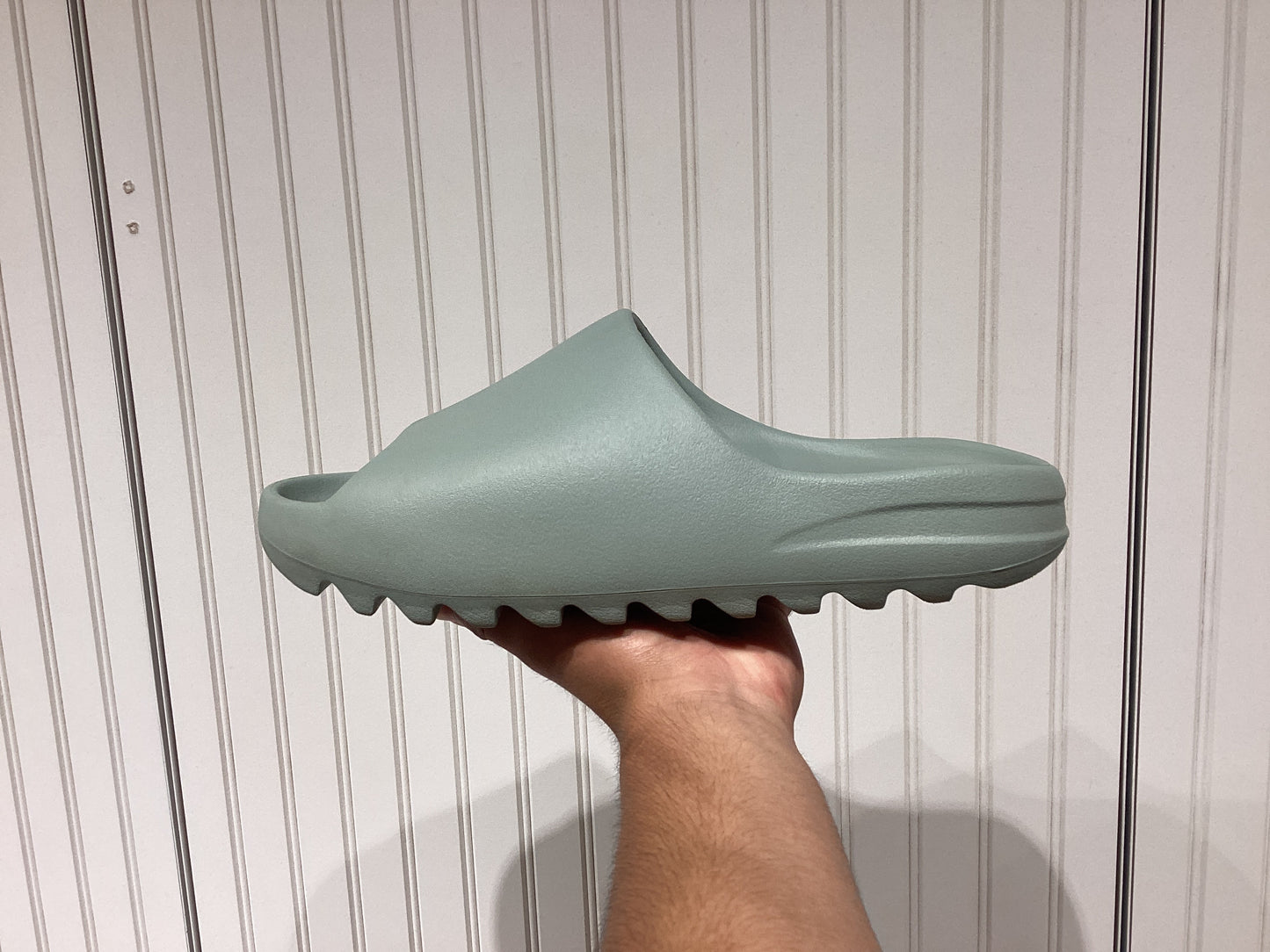 adidas Yeezy Slides Salt (PRE-OWNED)