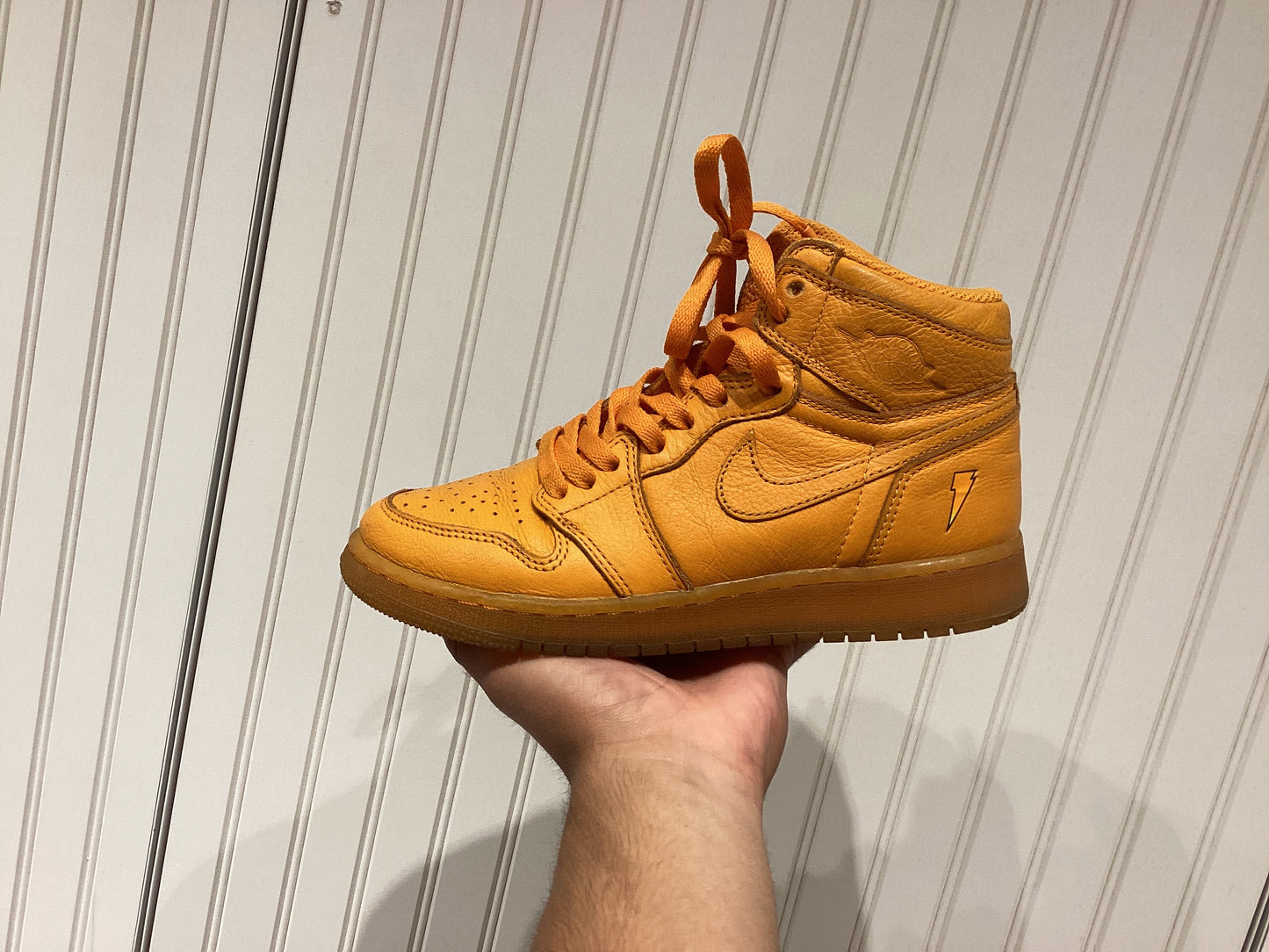 Air Jordan 1 Retro High OG G8RD
GS Orange Peel (PRE-OWNED)