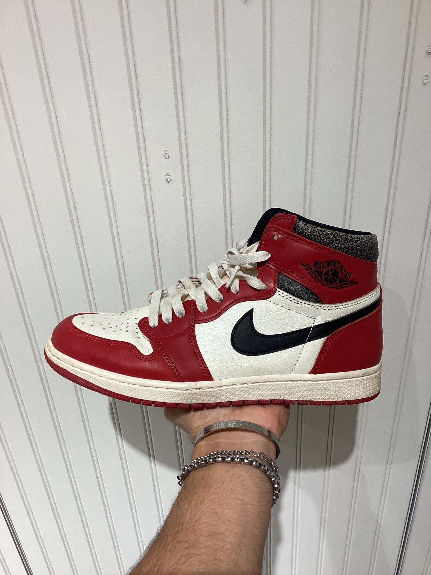 Air Jordan 1 Retro High OG Chicago Lost & Found (PRE-OWNED)