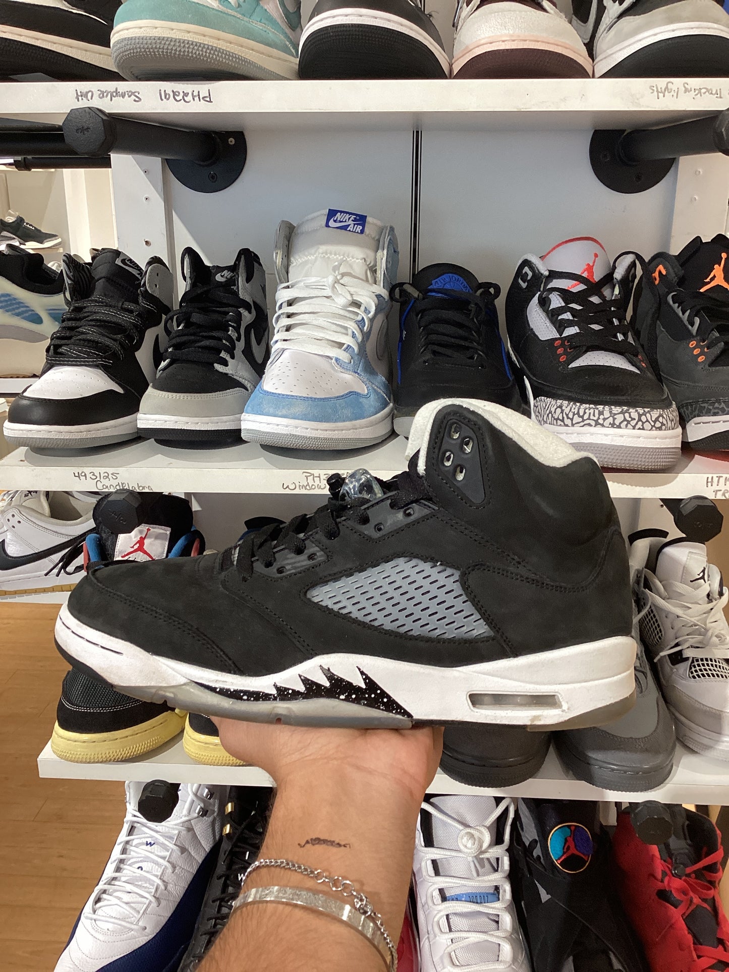 Air Jordan 5 Retro Oreo 2021 (PRE-OWNED)