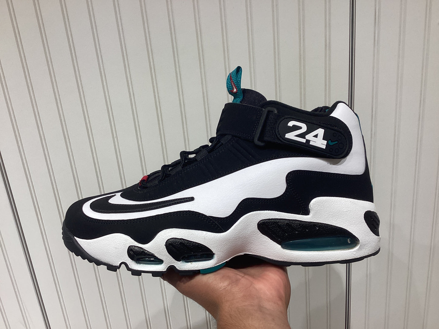 Nike Air Griffey Max 1 Freshwater
2021 (PRE-OWNED)