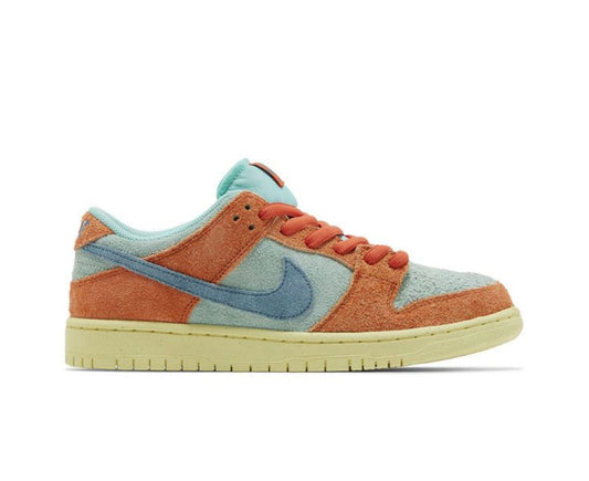 Nike Dunk Low SB Orange
Emerald Rise