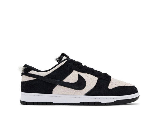 Nike Dunk Low SE Panda-Monium
Pack Black Suede (PRE-OWNED)