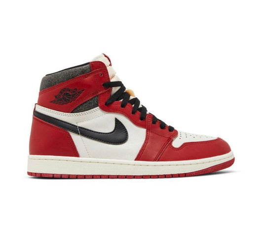 Air Jordan 1 Retro High OG
Chicago Lost & Found (PRE-OWNED)