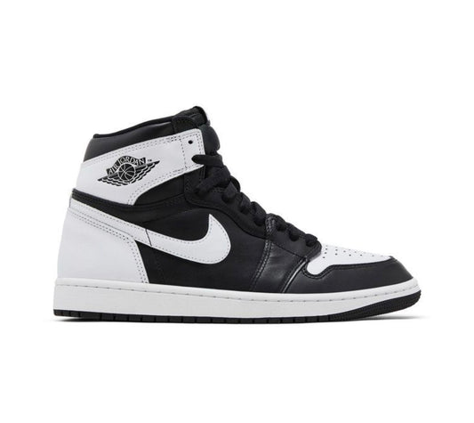 Air Jordan 1 Retro High OG Black
White 2.0 (PRE-OWNED)