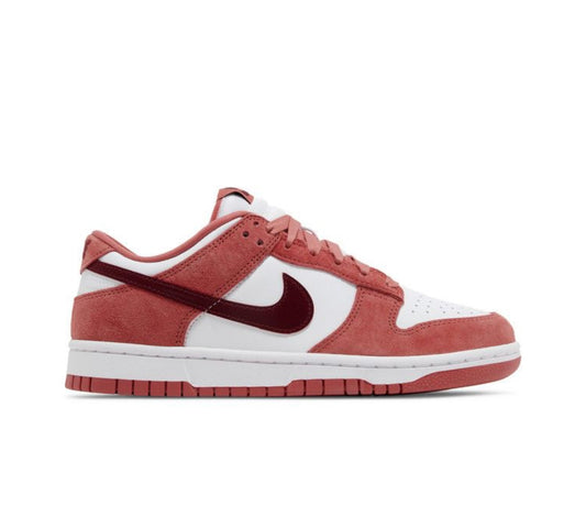 Wmns Dunk Low Valentine's Day