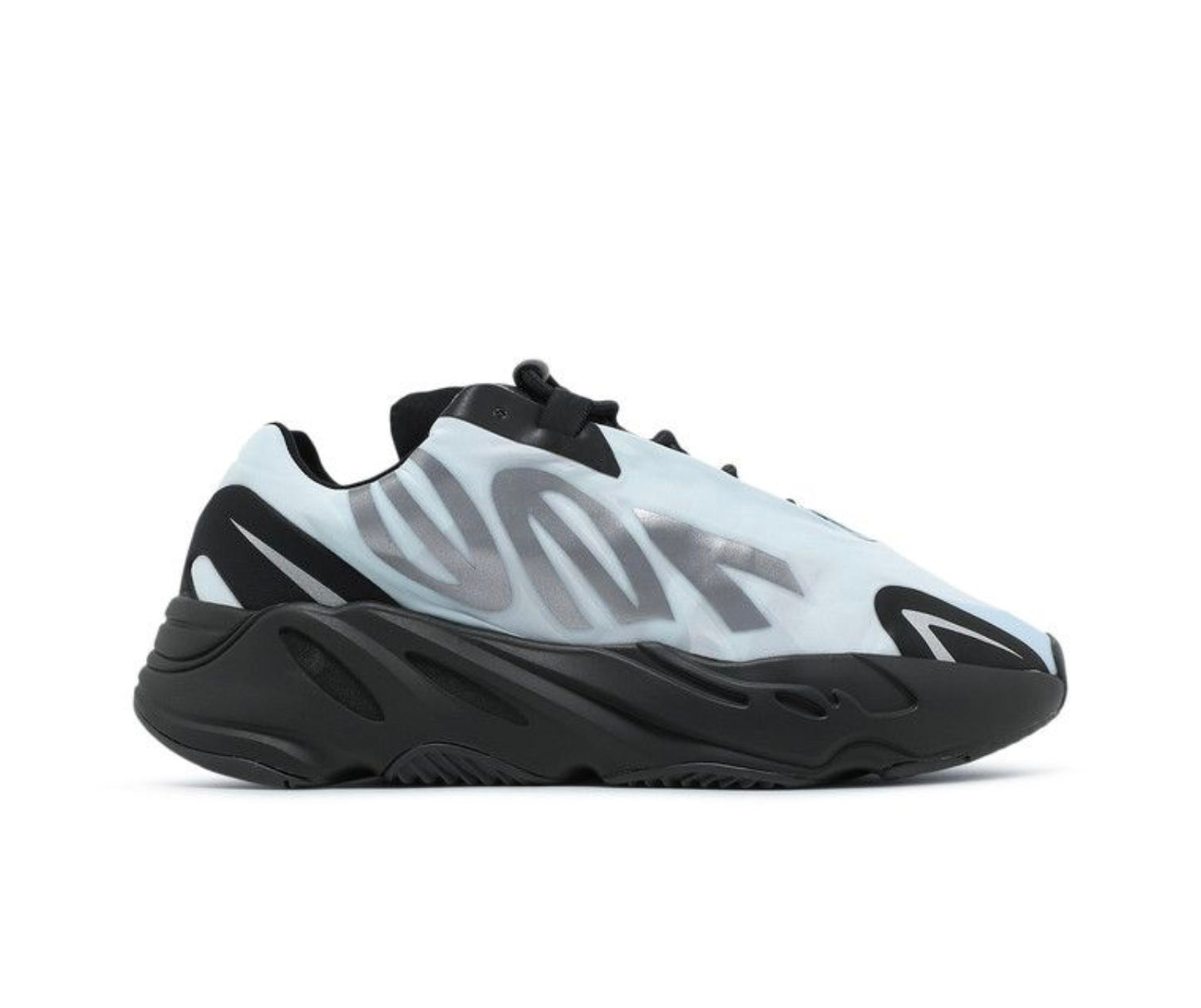 adidas Yeezy Boost 700 MNVN
Blue Tint (PRE-OWNED)