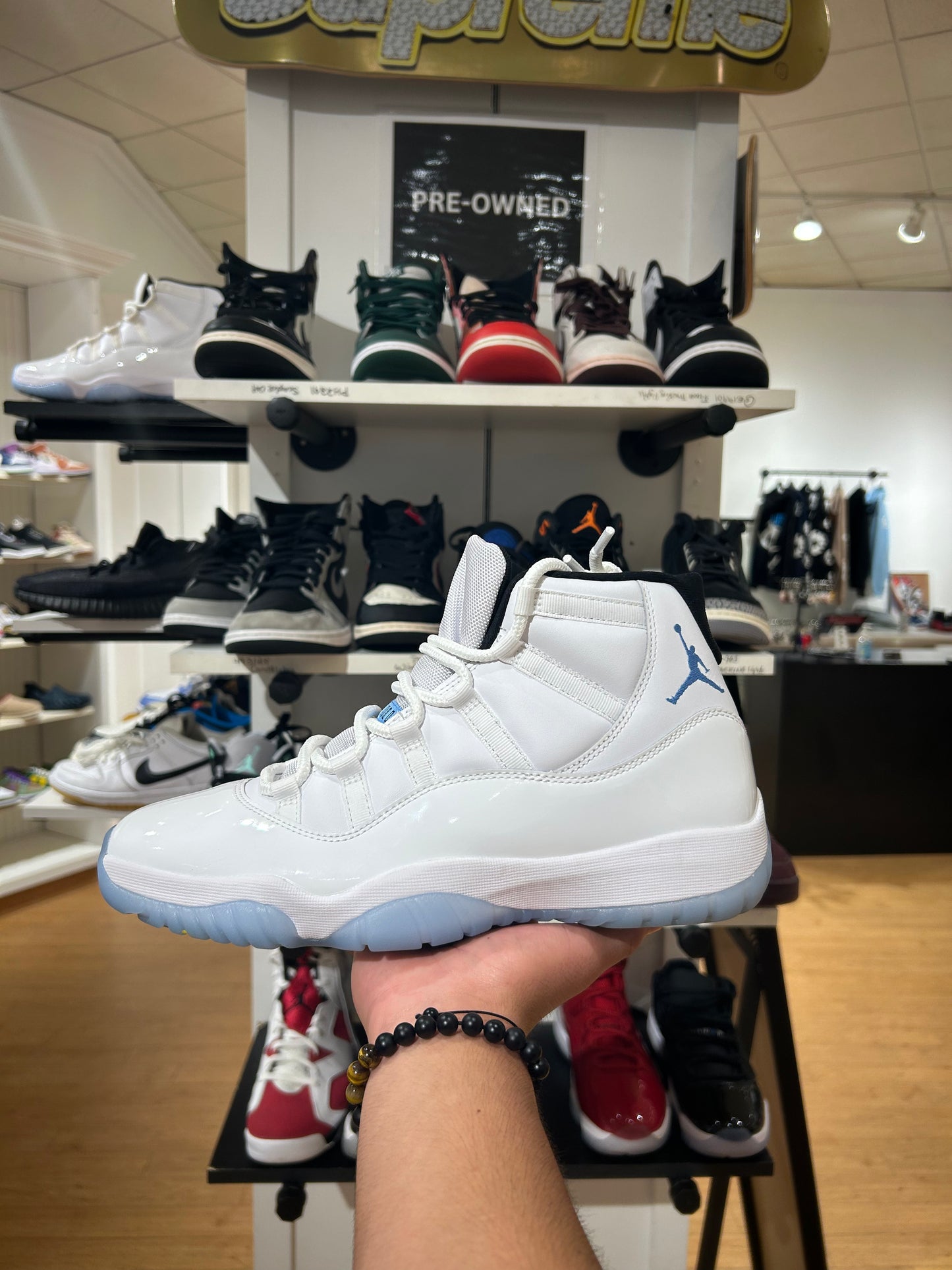 Jordan 11 High Legend Blue (PRE-OWNED)