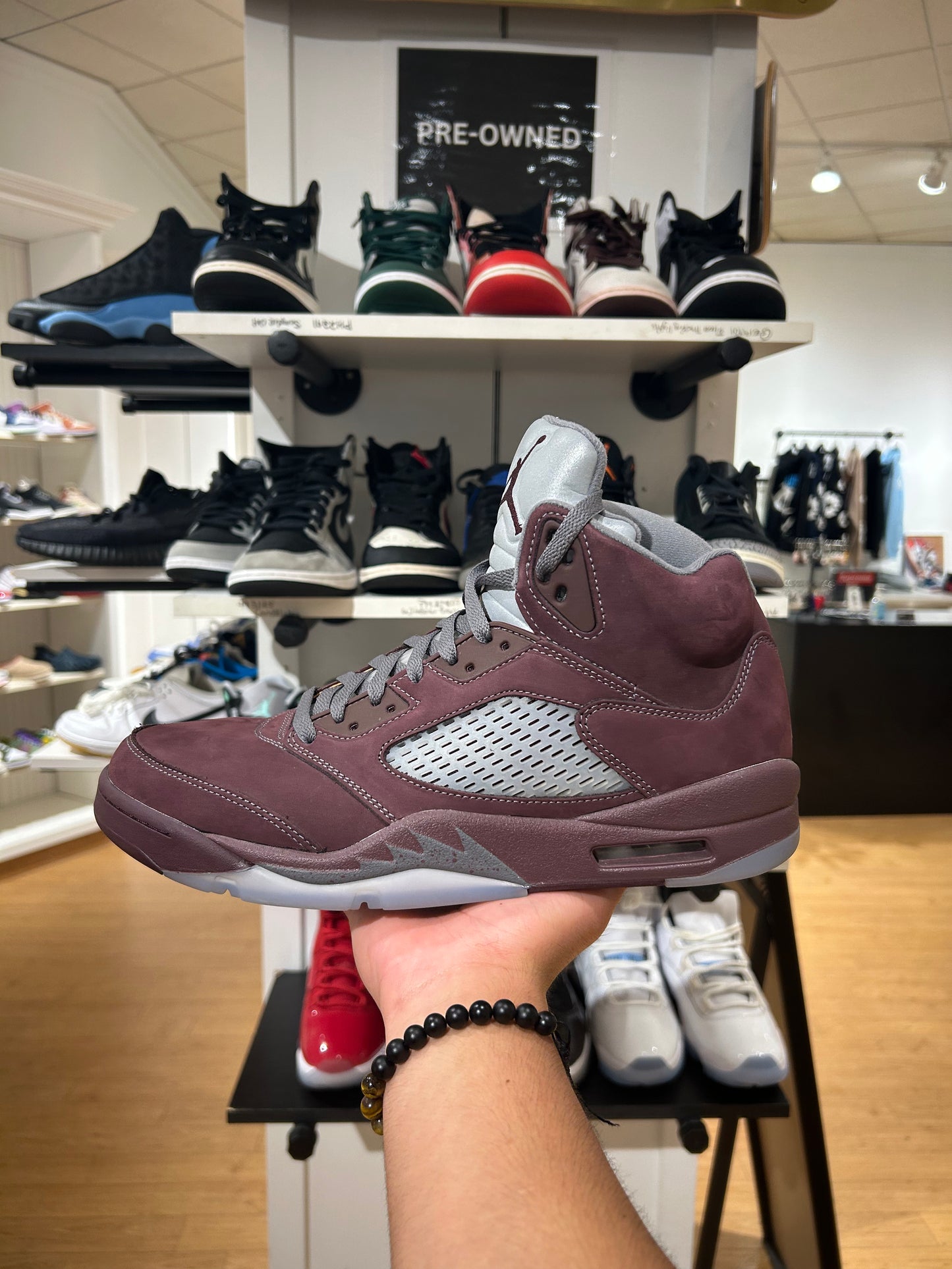 Jordan 5 Burgundy (PRE-OWNED)