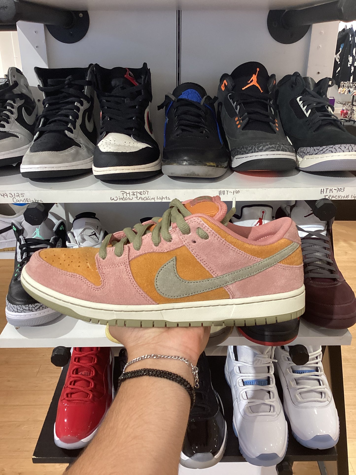 Dunk Low SB Red Stardust (PRE-OWNED)