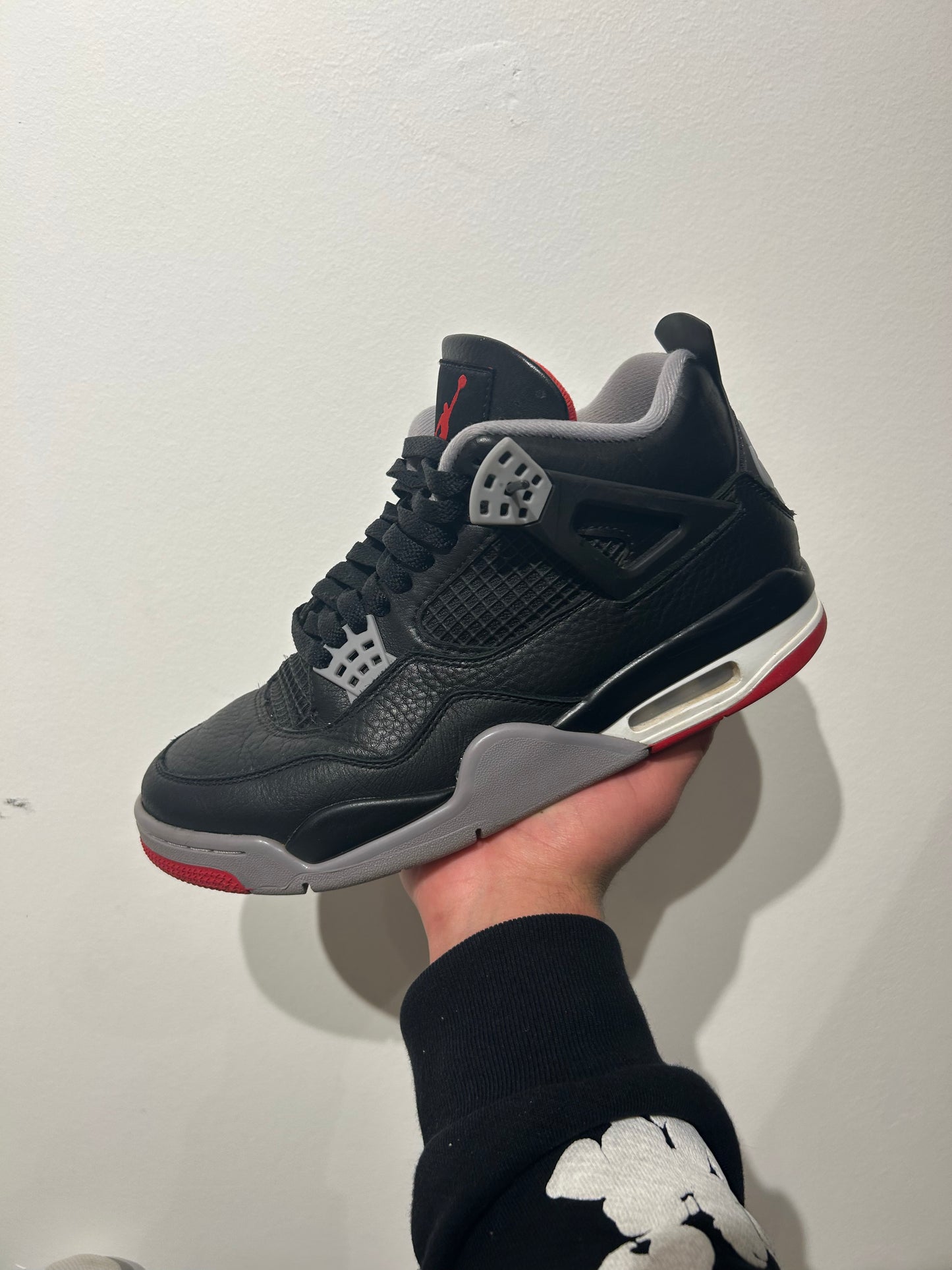 Air Jordan 4 Retro Bred
Reimagined (PRE-OWNED)