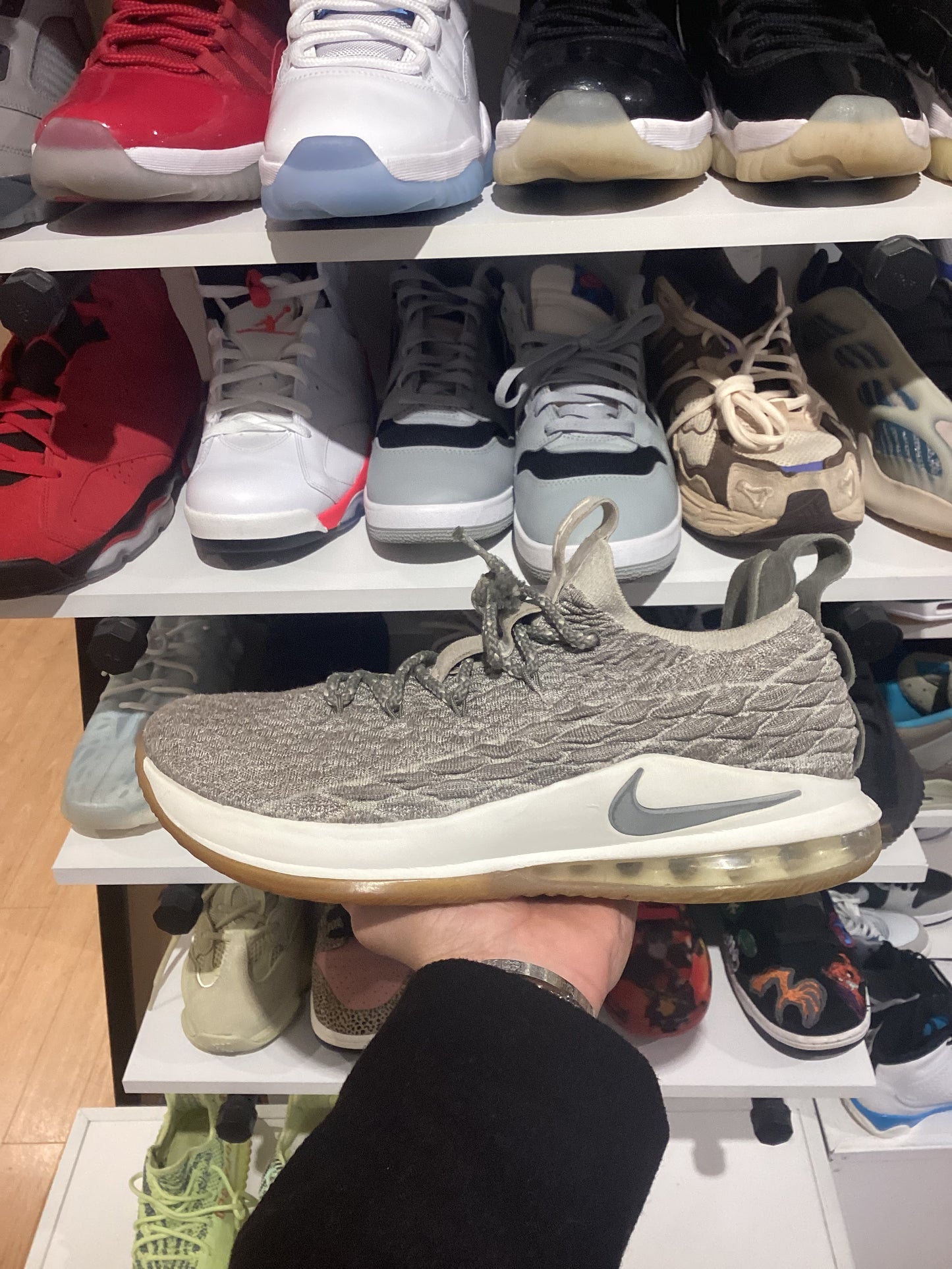 Nike LeBron 15 Low Light Bone (PRE-OWNED)