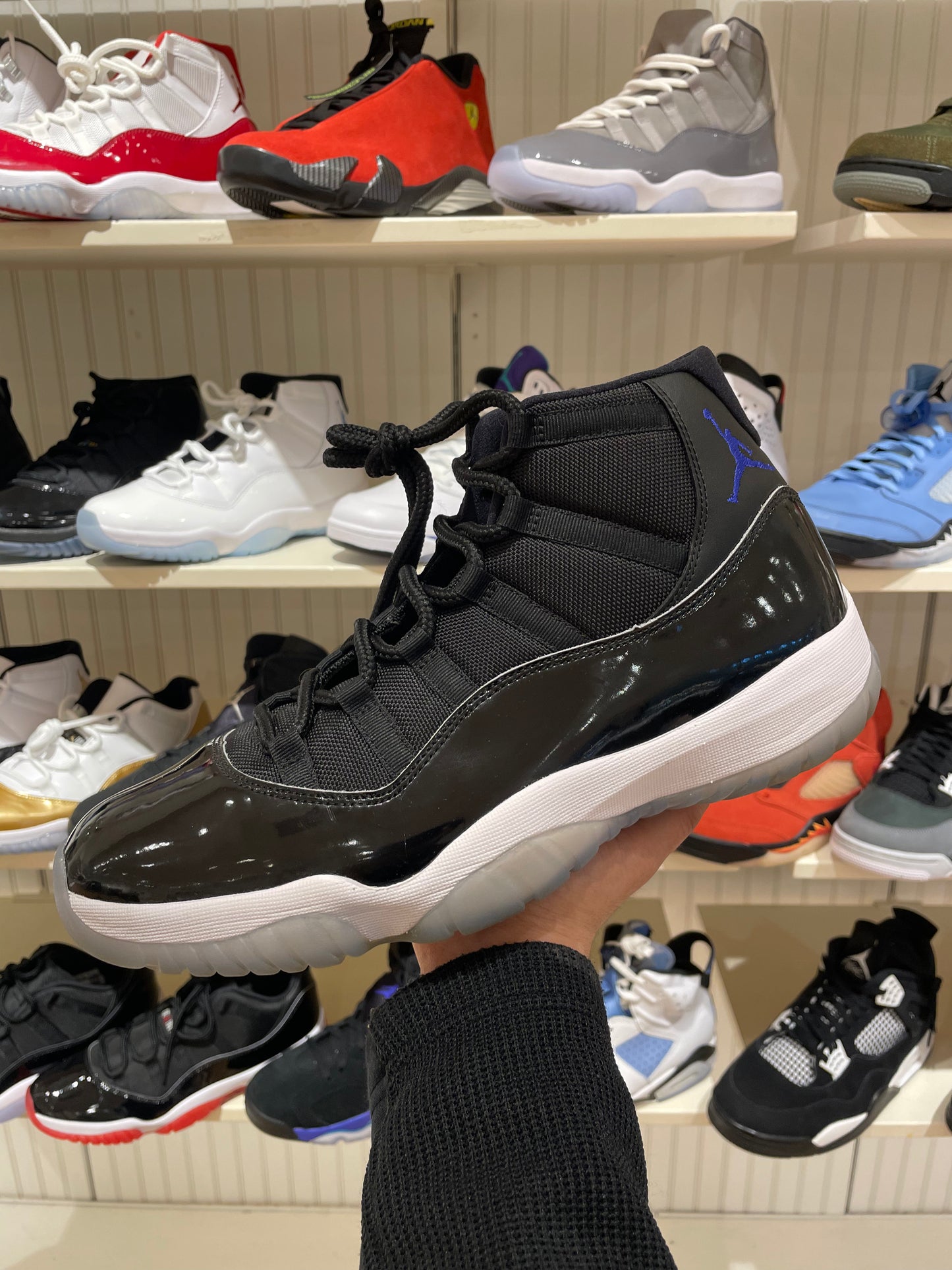 Air Jordan 11 Retro Space Jam 2016 (PREOWNED)